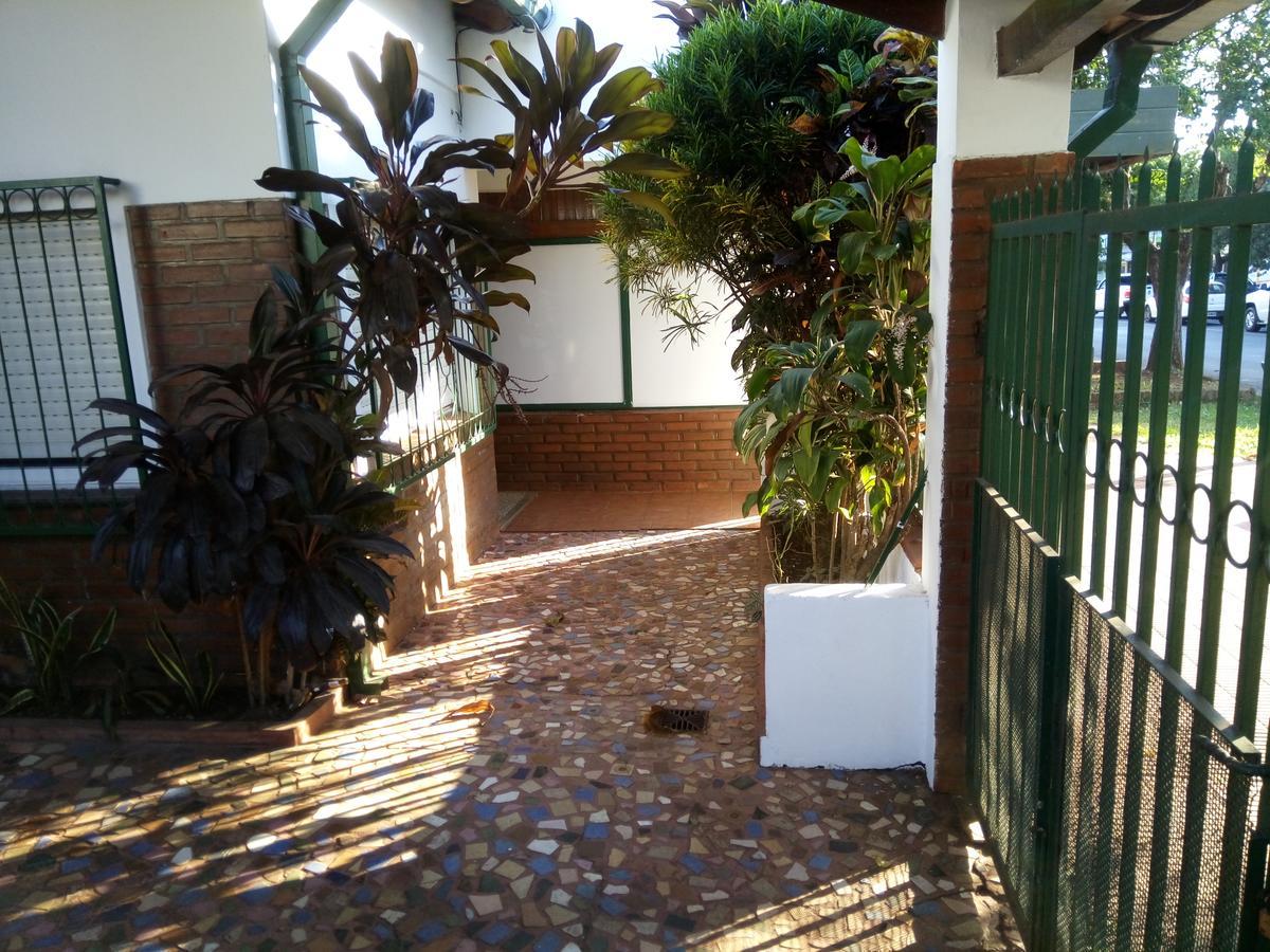 Lavalle Hostel Posadas Buitenkant foto