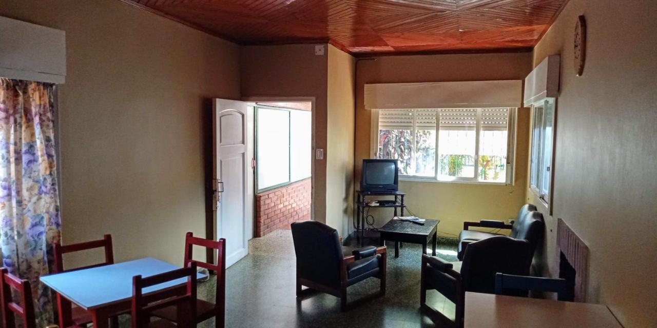 Lavalle Hostel Posadas Buitenkant foto